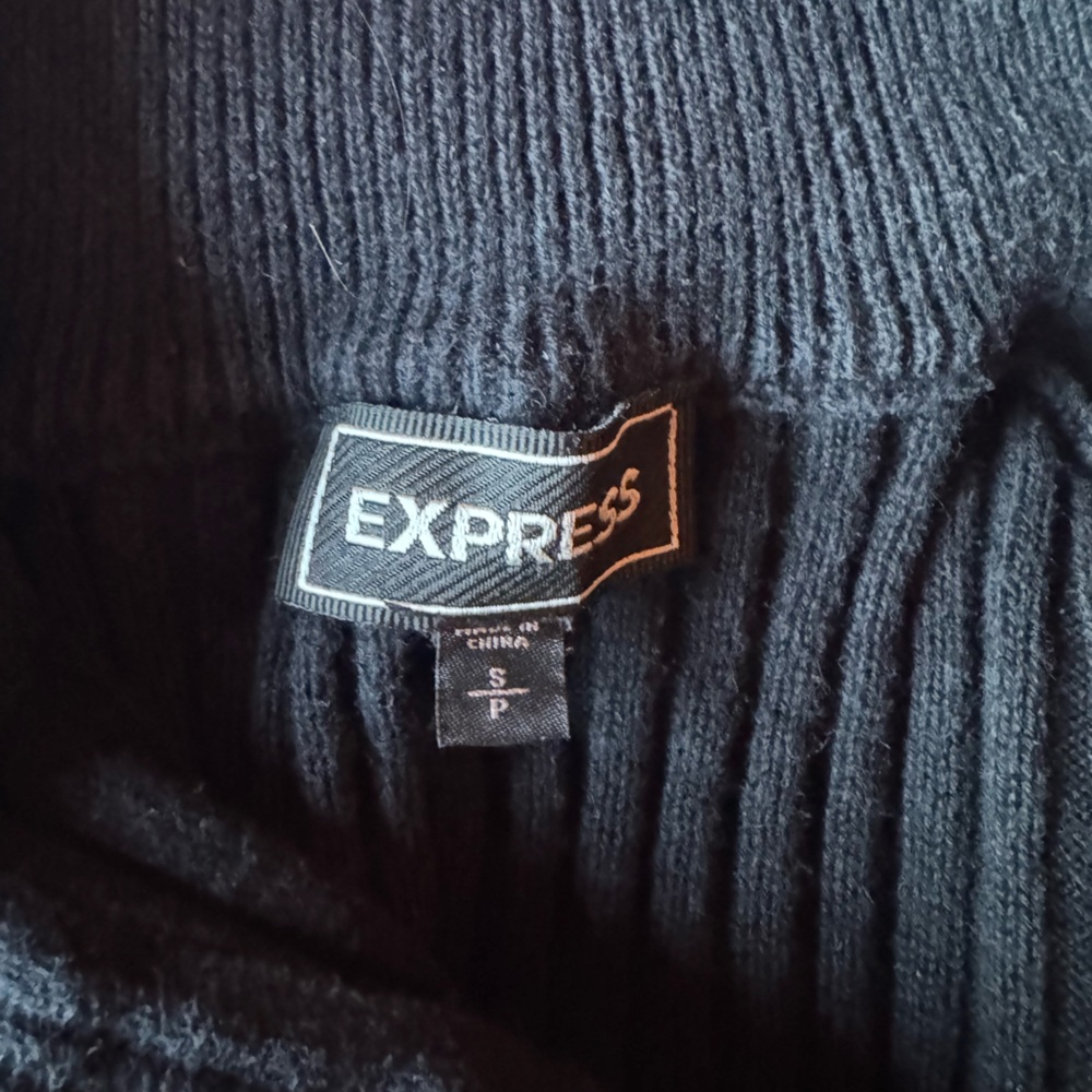 Express zip sweater - Picture 5 of 6